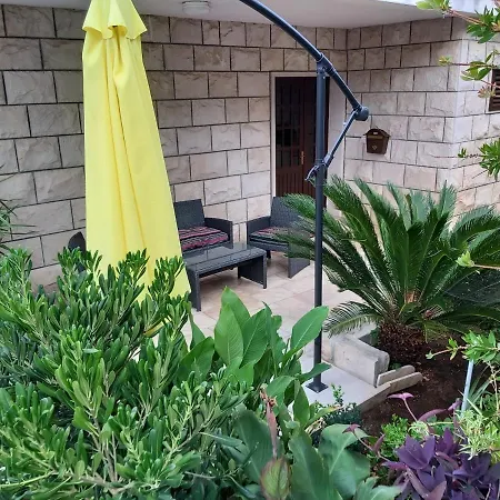 Apartman Brandel * Croatia * Brac * * Puntinak
